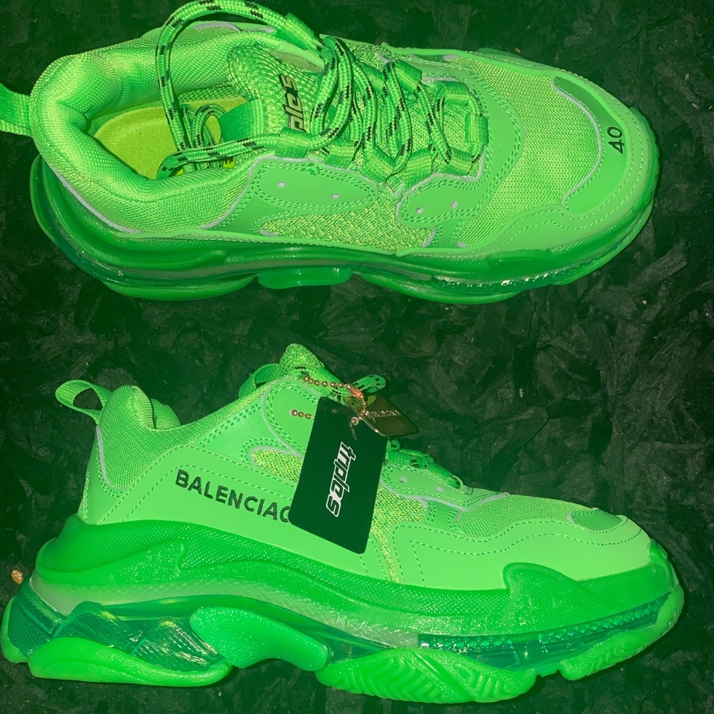 Balenciaga Triple S neon Green